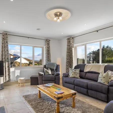 Teach Eile, Клифден