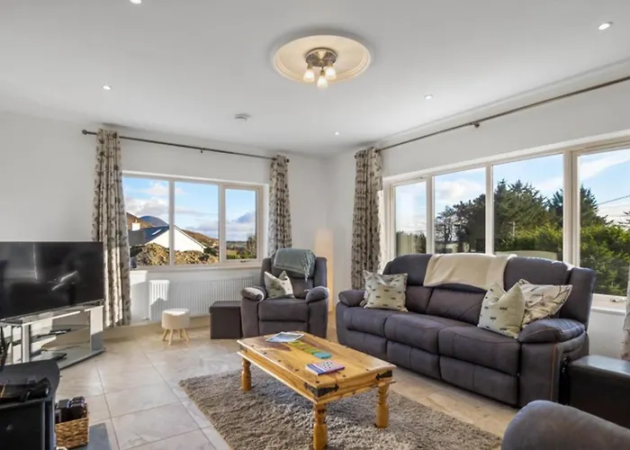 Teach Eile, Клифден