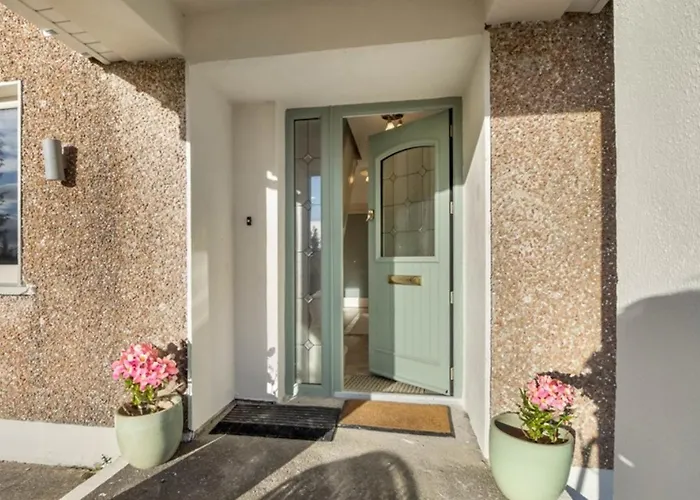 Teach Eile, Клифден